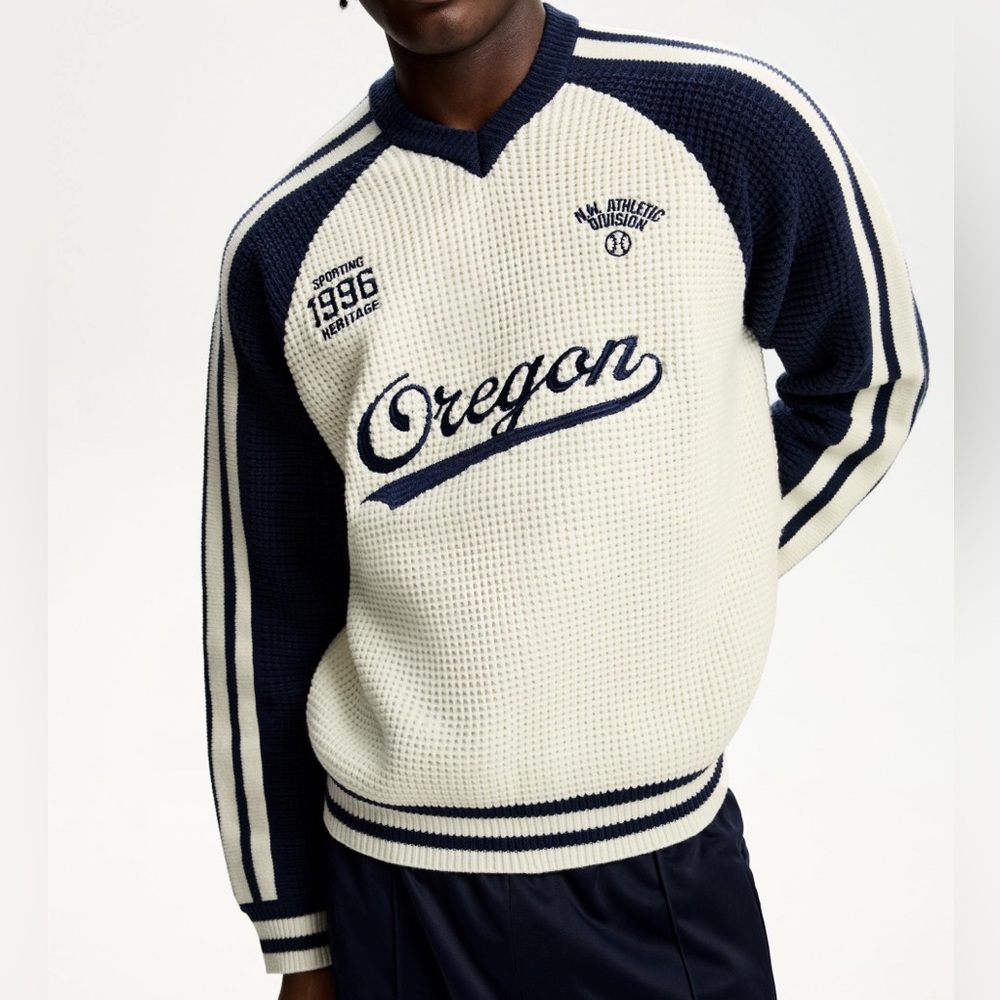 Bershka Retro Sports Print Embroidered Textured Knit Sweater Navy Blue Cream XL